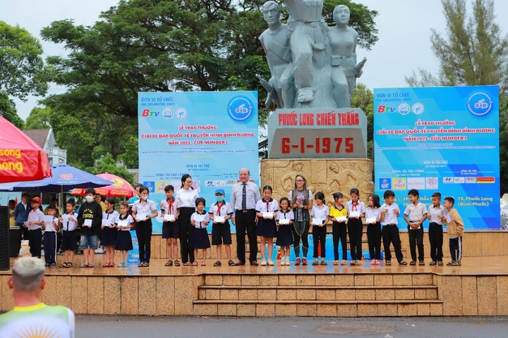 Giải xe đạp Quốc tế Truyền hình Bình Dương 2023 thu hút đông đảo tuyển thủ - 5