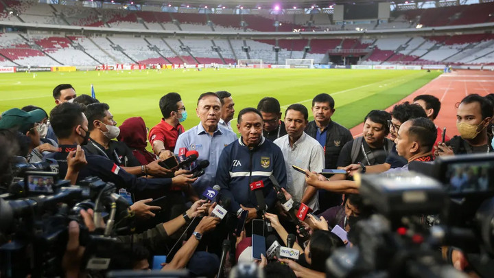 Bộ trưởng Indonesia nhắc cổ động viên lịch sự với tuyển Việt Nam - 1