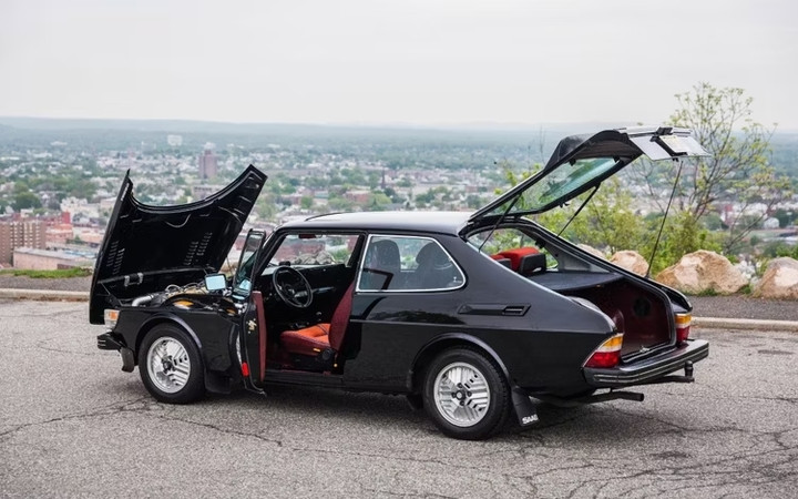 Những mẫu xe cổ điển sẽ tăng giá chóng mặt vào năm 2023 - 4