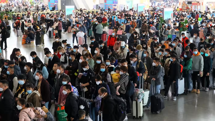 Trung Quốc dự kiến hơn 2 tỷ lượt người đi lại dịp Tết Nguyên đán - 1