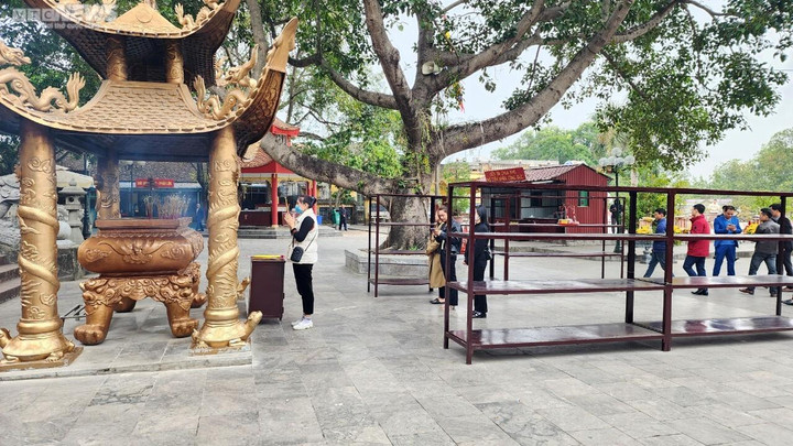 Bắc Ninh: Đền Bà Chúa Kho thưa thớt người 'trả nợ' dịp cuối năm - 7
