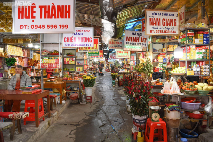 Bắc Ninh: Đền Bà Chúa Kho thưa thớt người 'trả nợ' dịp cuối năm - 11