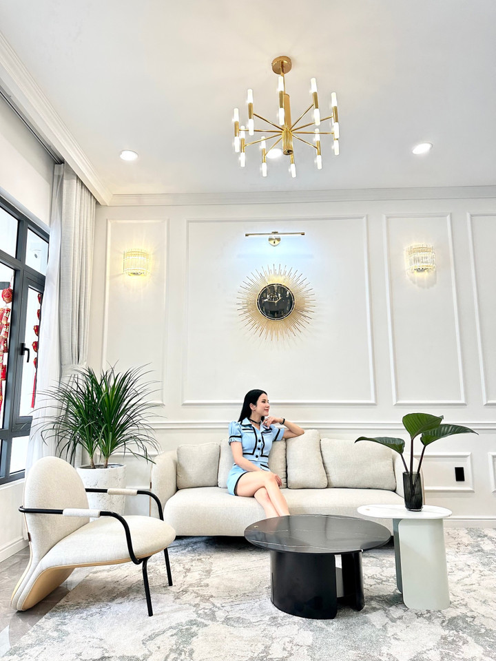 Diệp Lâm Anh được mẹ tặng nhà để nuôi con sau ly hôn - 2