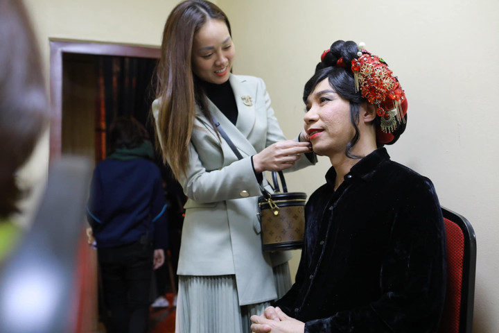 Sao Việt 10/1: Xuân Bắc khóc khi thấy Công Lý trở lại sân khấu Táo quân - 2