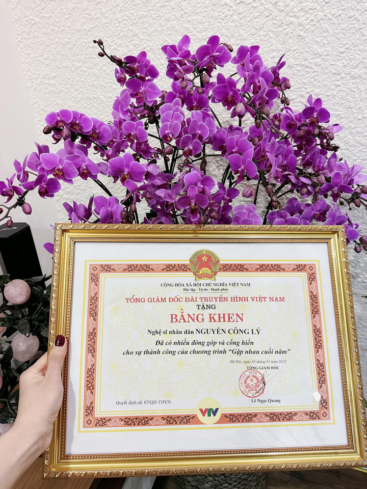 Sao Việt 10/1: Xuân Bắc khóc khi thấy Công Lý trở lại sân khấu Táo quân - 1