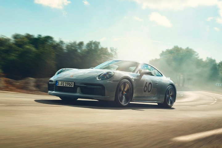 Chiêm ngưỡng 6 mẫu xe phiên bản đặc biệt ấn tượng nhất năm 2022 - 9