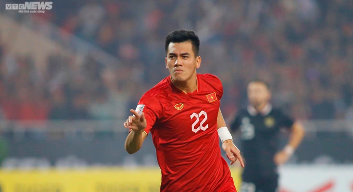 Trực tiếp bóng đá Việt Nam 2-0 Indonesia: Tiến Linh lập cú đúp - 15