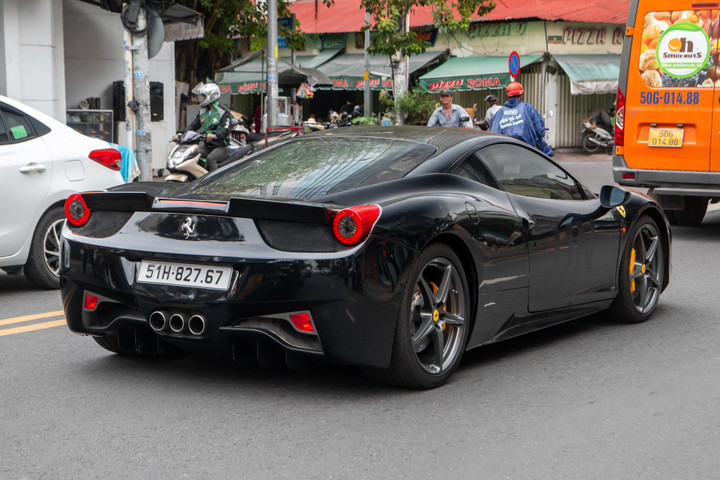 Ferrari 458 Italia hàng hiếm được làm mới ngoại thất tại TP.HCM - 13