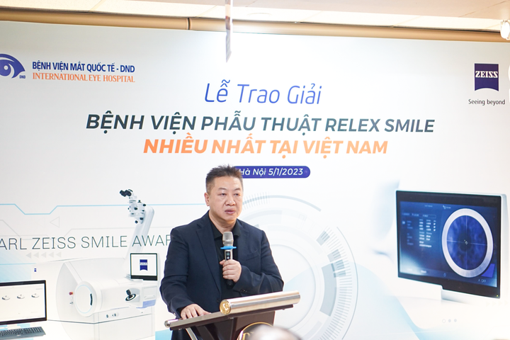 DND nhận giải Bệnh viện phẫu thuật ReLEx SMILE nhiều nhất tại Việt Nam - 2