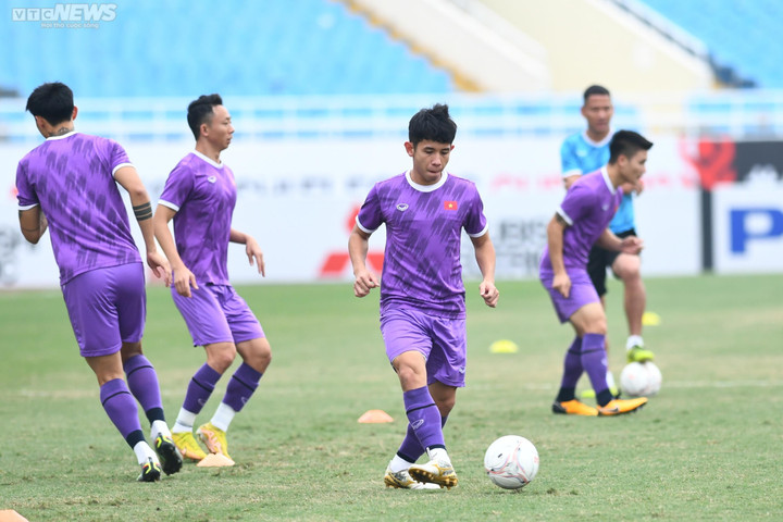 HLV Park Hang Seo trầm tư trước chung kết lượt đi AFF Cup 2022 - 9