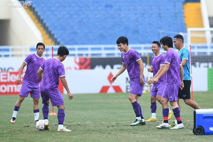 HLV Park Hang Seo trầm tư trước chung kết lượt đi AFF Cup 2022 - 4