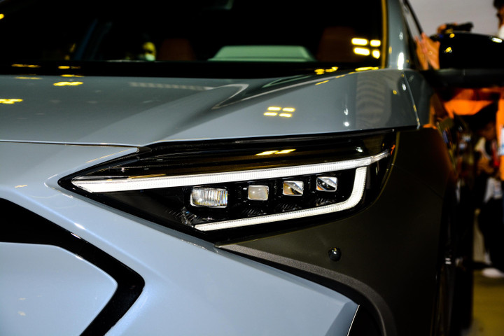 Chi tiết ôtô điện Subaru Solterra, sạc đầy đi hơn 500 km - 4