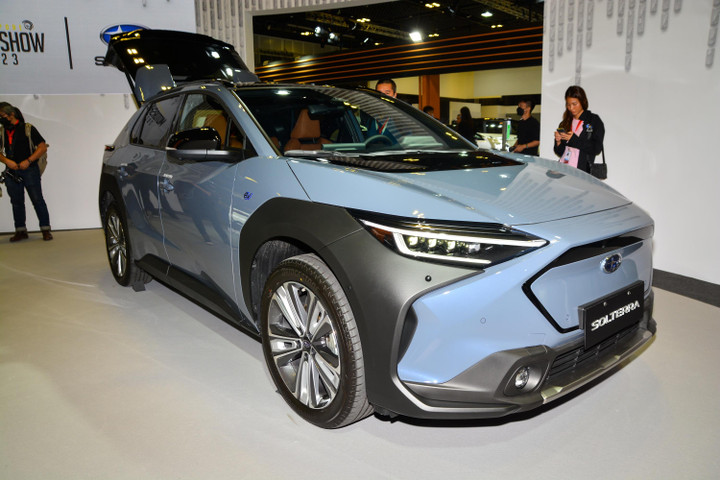 Chi tiết ôtô điện Subaru Solterra, sạc đầy đi hơn 500 km - 13