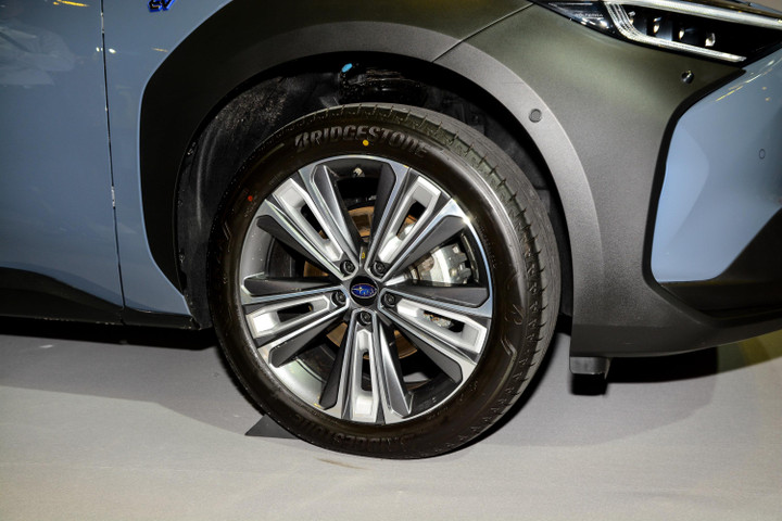 Chi tiết ôtô điện Subaru Solterra, sạc đầy đi hơn 500 km - 5