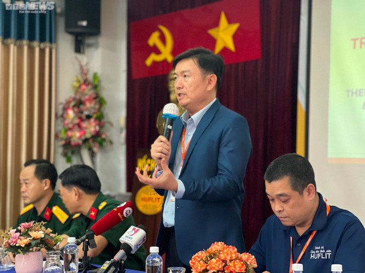 Hiệu trưởng ĐH Ngoại ngữ - Tin học TP.HCM nói bị 'tấn công' trên mạng xã hội - 1