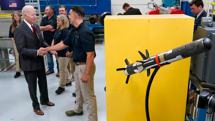 Xung đột Ukraine giúp các tập đoàn vũ khí phương Tây hưởng lợi lớn - 1