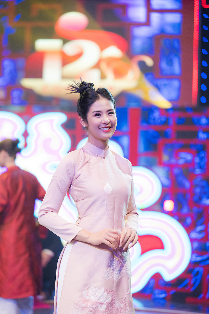 Hoa hậu Ngọc Hân bật mí kế hoạch đón Tết với chồng - 3
