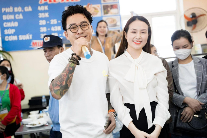 Sao Việt 14/1: Lâm Bảo Châu mua vàng tặng mẹ Lệ Quyên - 2