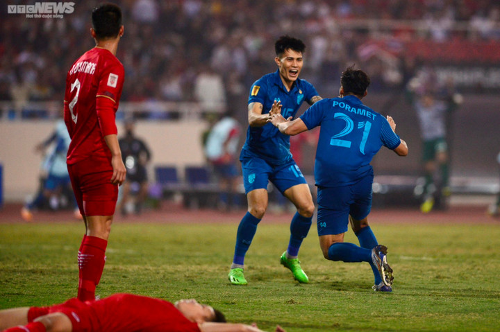 Trực tiếp bóng đá Việt Nam 2-2 Thái Lan: Văn Lâm cứu thua phút 95 - 7