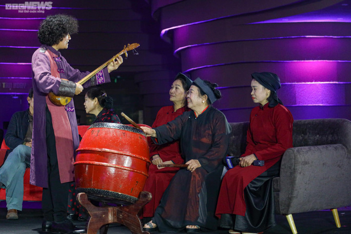 Á hậu Thảo Nhi xúc động chia sẻ niềm tự hào 'tôi người Việt Nam' - 2