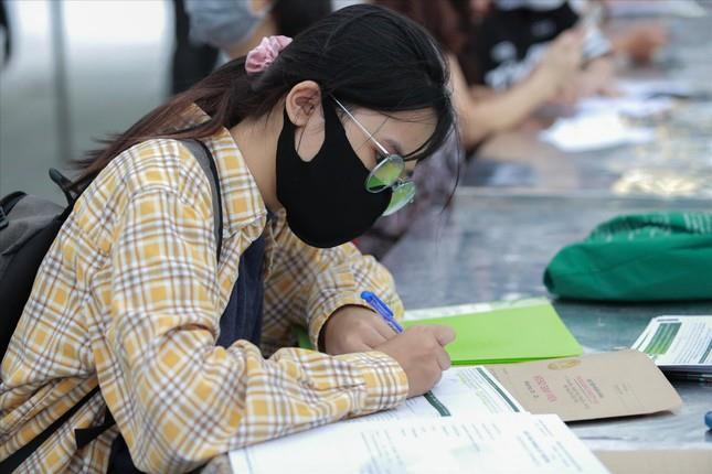 Tuyển sinh vượt chỉ tiêu: Trường đại học đã 'nhờn' luật? - 1
