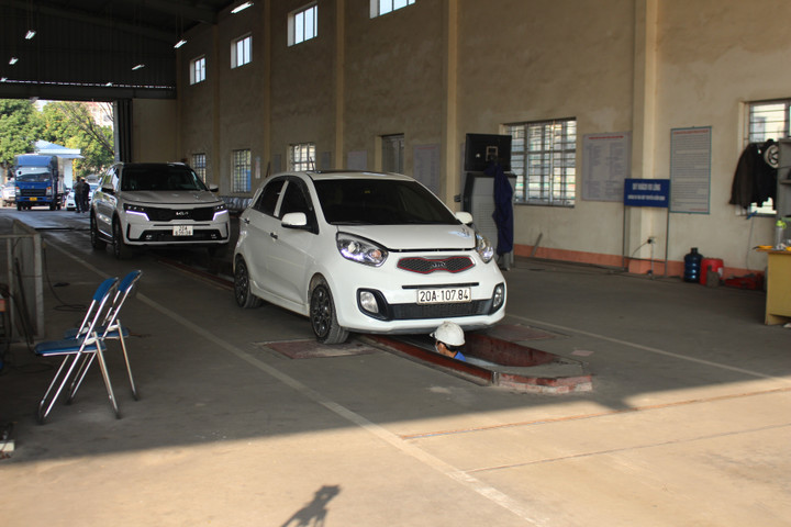 Thái Nguyên thanh tra đột xuất các trung tâm đăng kiểm xe cơ giới - 2