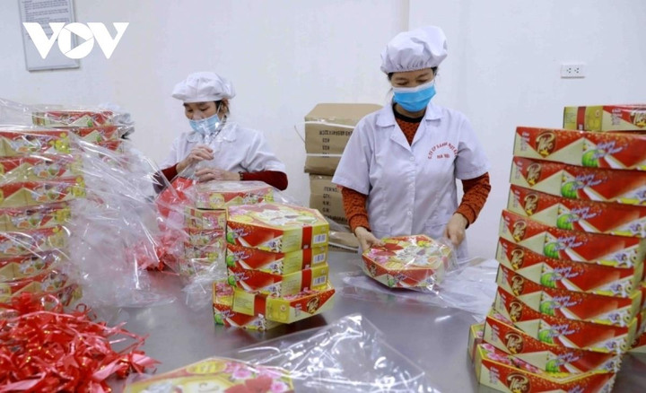 Doanh nghiệp tăng tốc sản xuất hàng hoá dịp Tết Nguyên đán - 2