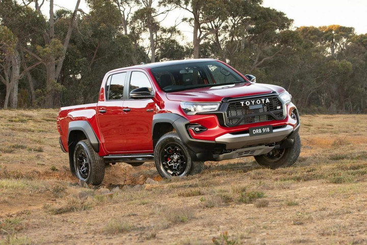 Toyota Hilux GR phiên bản thể thao có gì đặc biệt? - 1