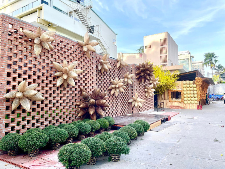 Sao Việt nô nức ‘check-in’ không gian Lễ hội Tết Việt 2023 ở TP.HCM - 8