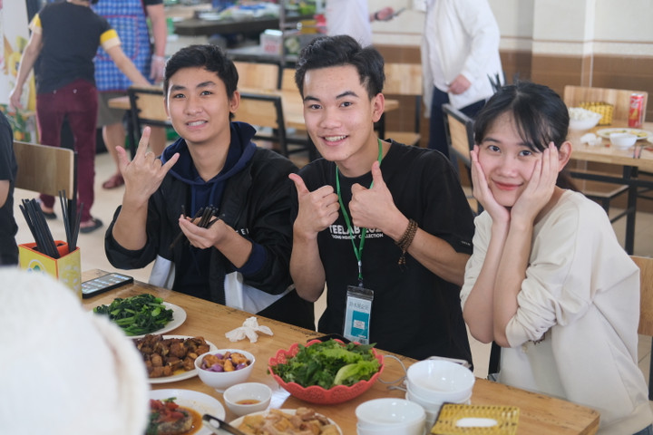 Chuyến xe 0 đồng, đưa hơn 100 sinh viên về quê đón Tết - 3