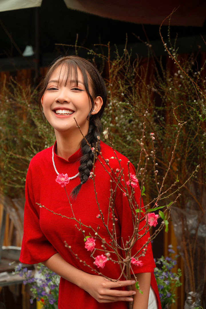 Á hậu Hoa Đan kể kỷ niệm vui khi ra Hà Nội chụp áo dài ngày giáp Tết - 2