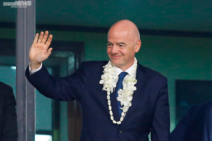 Chủ tịch FIFA chúc mừng HLV Park Hang Seo - 1