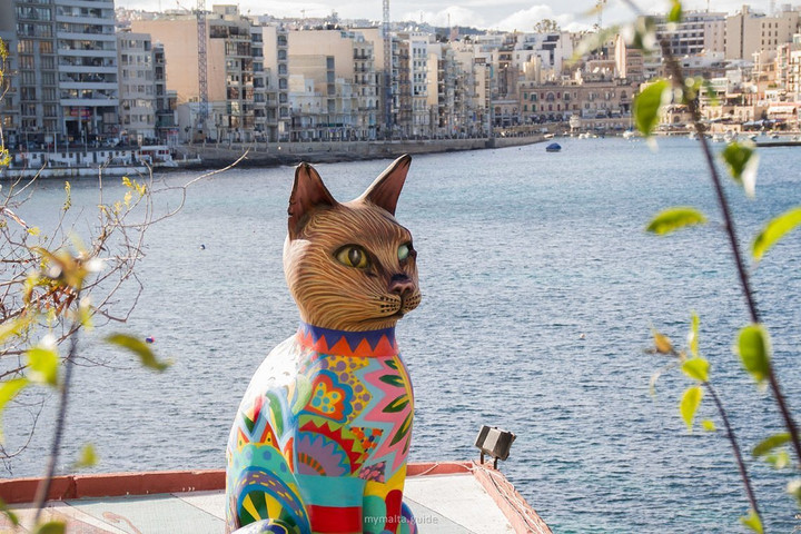 Những bức tượng mèo nổi tiếng thế giới - 3