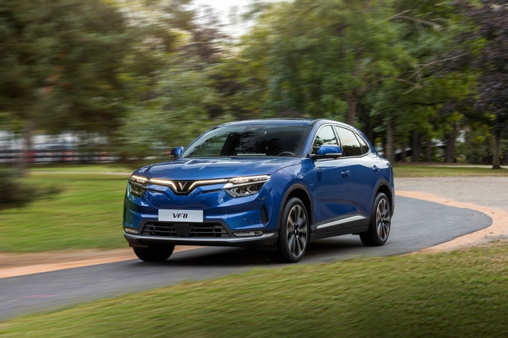 Mẫu xe tiền tỷ duy nhất lọt top 10 xe bán chạy nhất tháng 12/2022 - 2