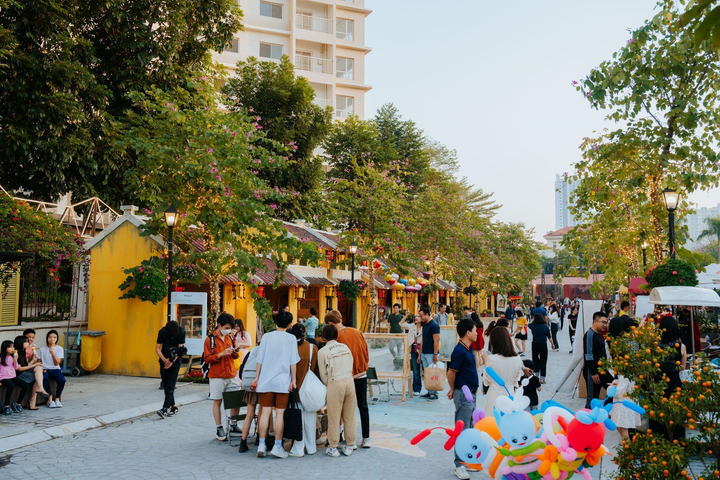 Giới trẻ Thủ đô đón Tết tại Home Hanoi Xuan 2023 - 6