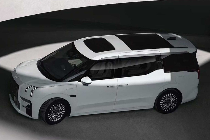 Volvo sẽ sản xuất MPV điện - 1