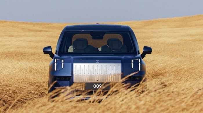 Volvo sẽ sản xuất MPV điện - 2