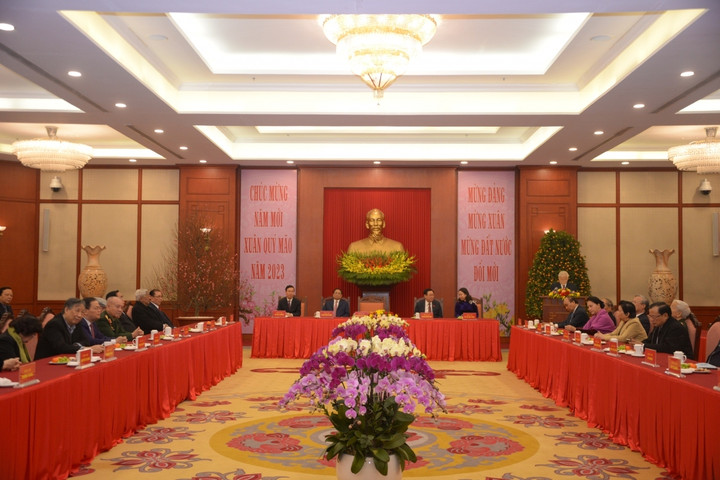 Tổng Bí thư chúc Tết lãnh đạo, nguyên lãnh đạo Đảng, Nhà nước - 4