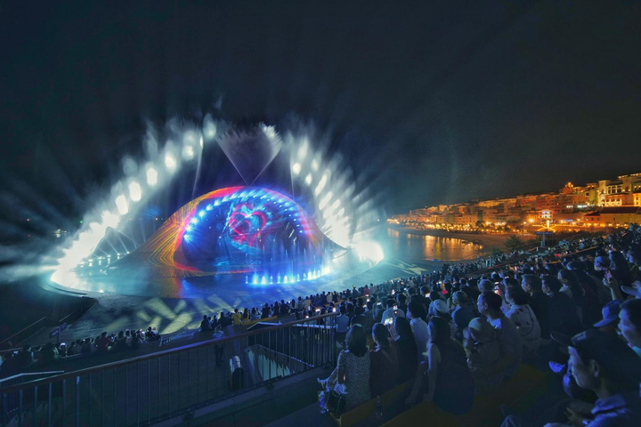 Phú Quốc tiếp du khách dịp Tết bằng màn trình diễn đa phương tiện đỉnh cao - 4