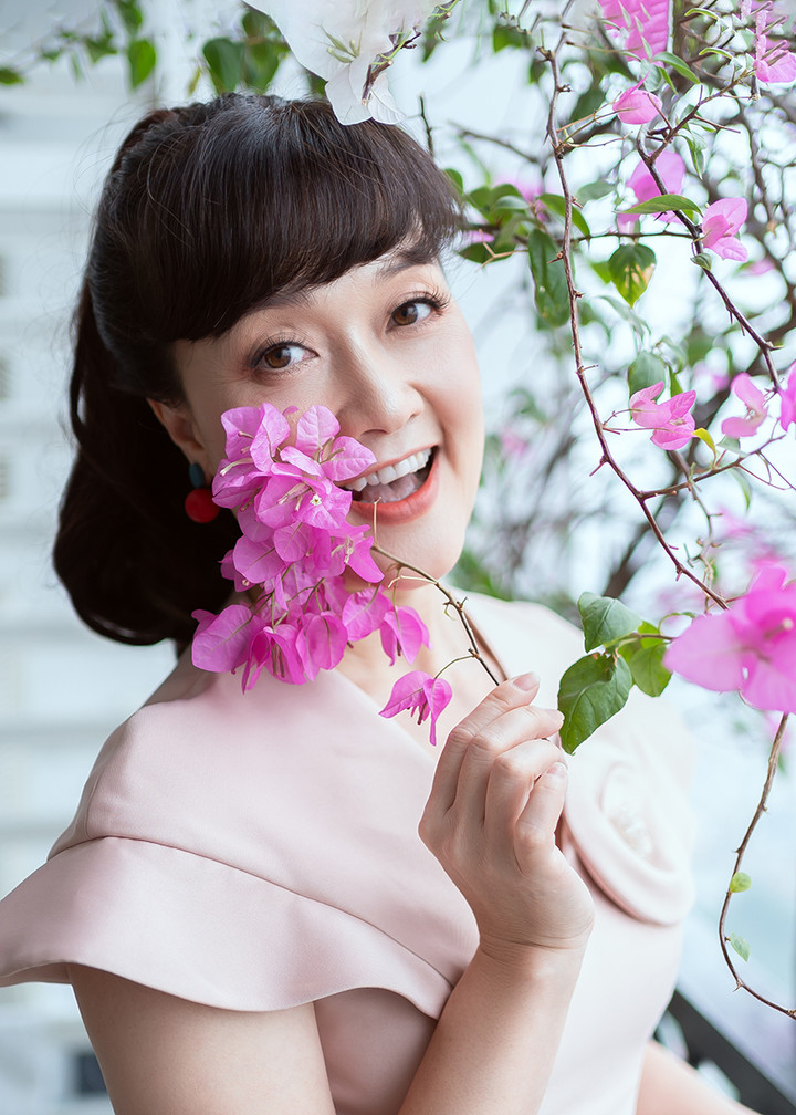 Sao Việt 22/1: Mạnh Trường tình tứ bên vợ, Vân Dung tâm sự ngày Tết - 2