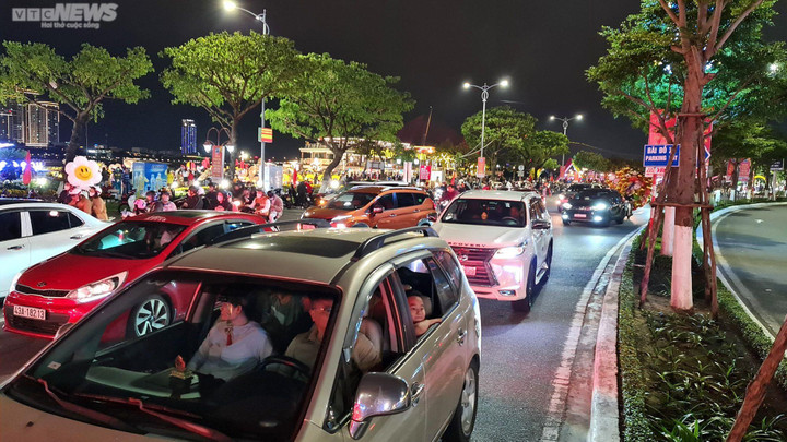 Cả nước đón giao thừa Tết Quý Mão 2023 - 31