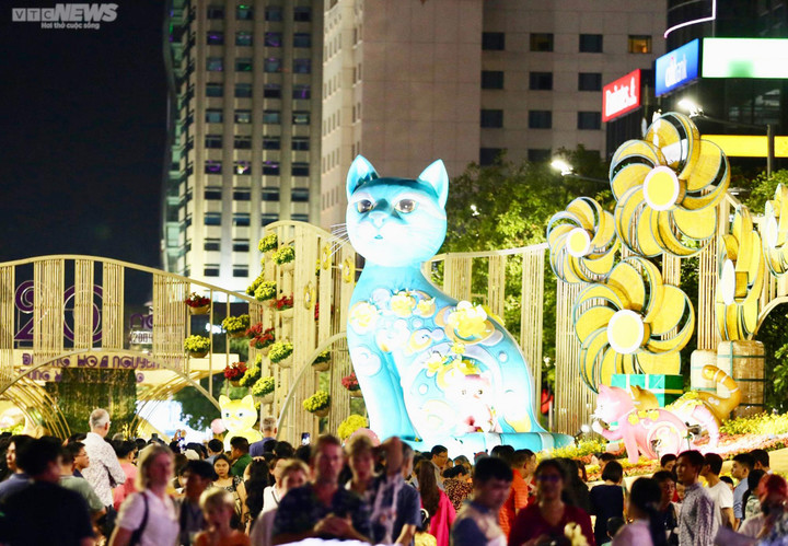 Cả nước đón giao thừa Tết Quý Mão 2023 - 27