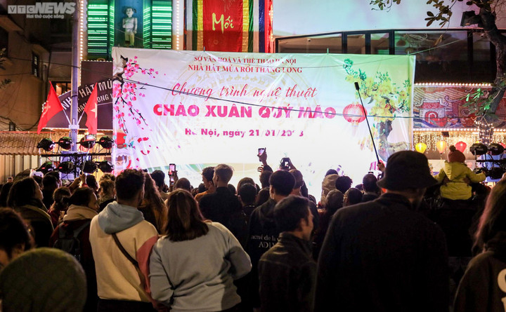 Cả nước đón giao thừa Tết Quý Mão 2023 - 15