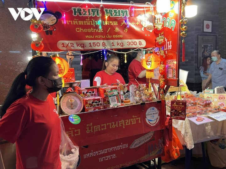 Khu phố người Hoa tại Bangkok lung linh, nhộn nhịp dịp Tết Quý Mão - 12