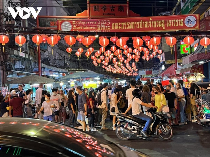 Khu phố người Hoa tại Bangkok lung linh, nhộn nhịp dịp Tết Quý Mão - 6