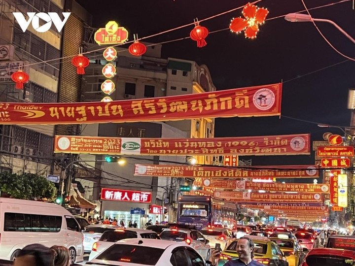 Khu phố người Hoa tại Bangkok lung linh, nhộn nhịp dịp Tết Quý Mão - 7
