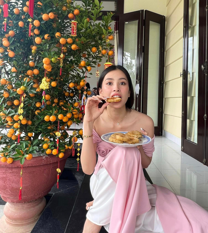 Sao Việt 23/1: Mỹ Tâm, Hồ Ngọc Hà dành trọn thời gian bên gia đình ngày đầu năm - 9