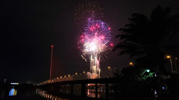 Cả nước đón giao thừa Tết Quý Mão 2023 - 7