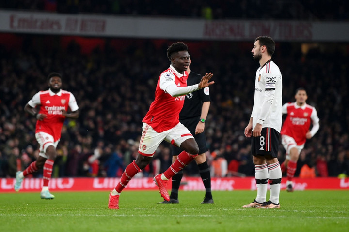 Trực tiếp bóng đá Arsenal 3-2 Man Utd: Nketiah lập công phút 90 - 5