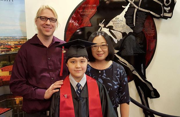 Những thiên tài vào đại học năm 12 tuổi, làm chủ các công ty riêng - 3